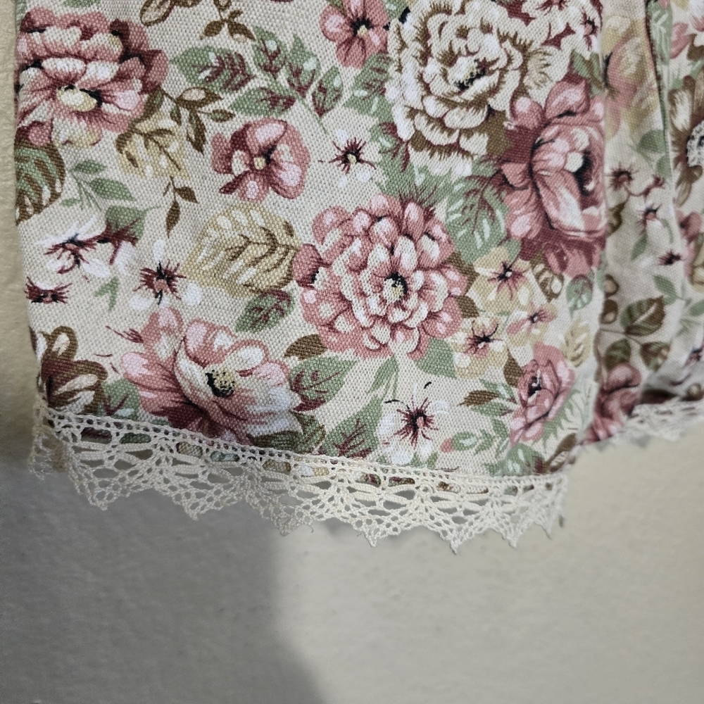 ​🌸 Vintage 90s Floral Lace Trim High Waist Mini Shorts Size 27 Pink Cream - Picture 6 of 6